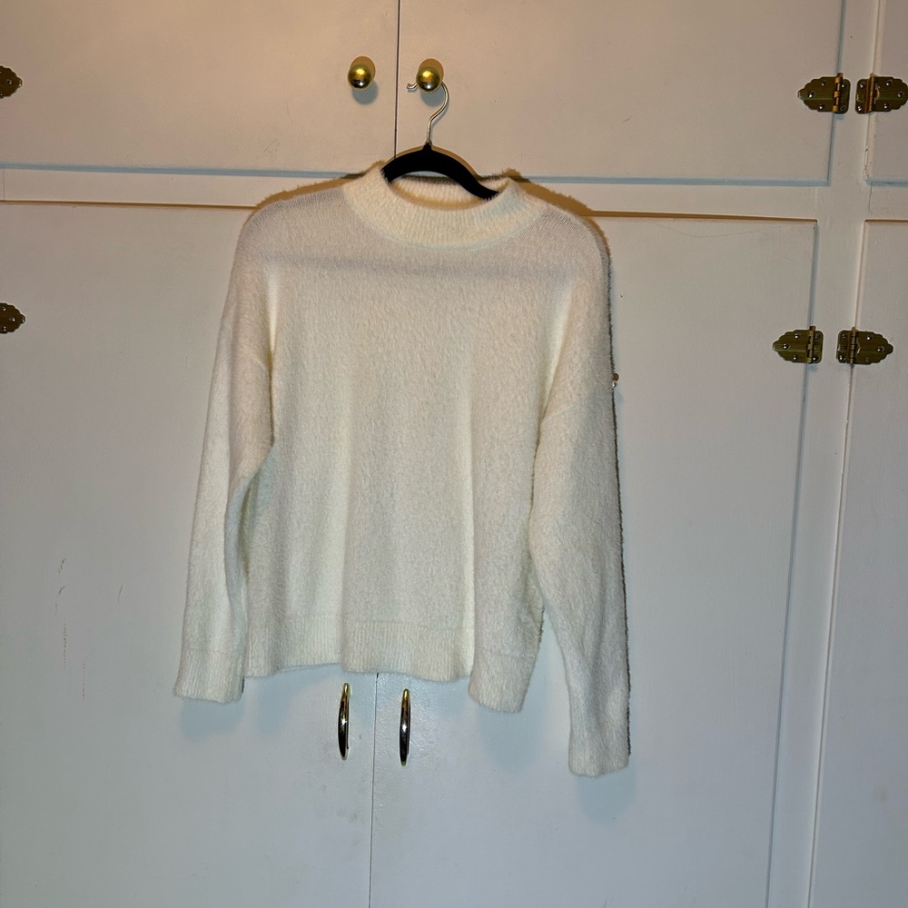 Chic nikkak Cream Women's Crew Neck Sweater - Picture 3 of 12